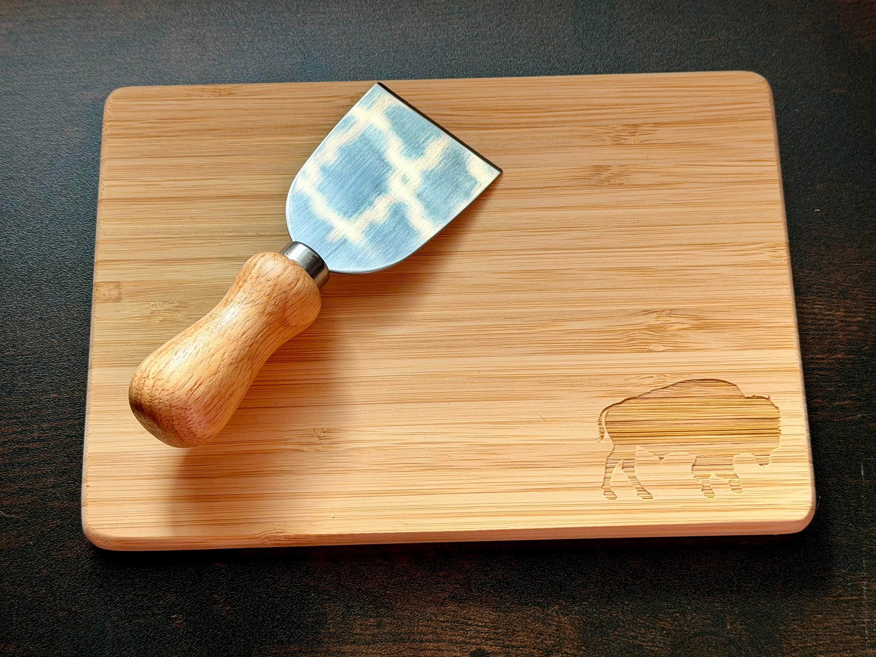 Buffalo NY Bamboo Cheese Board, Engraved Buffalo Silhouette