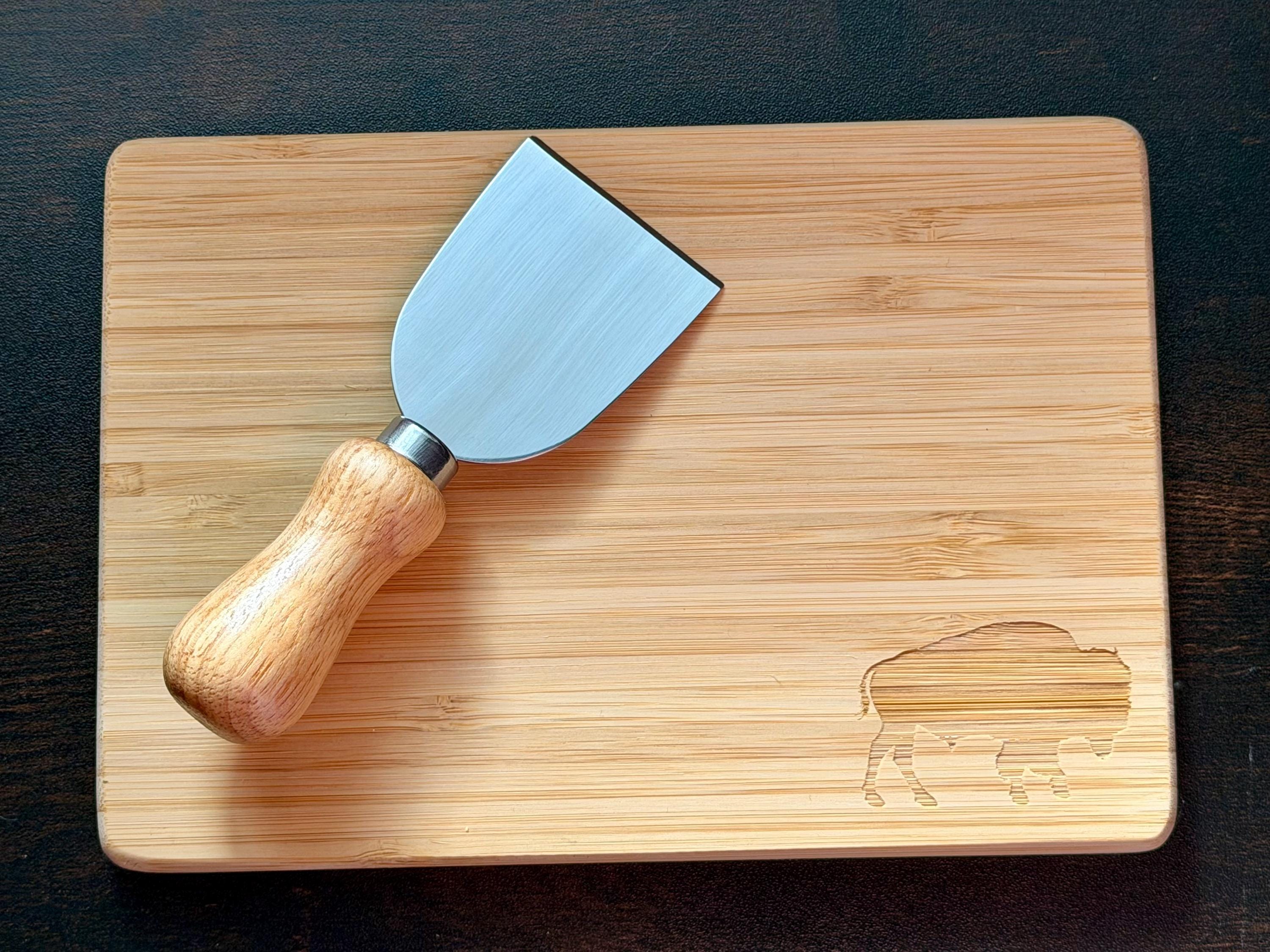 Buffalo NY Bamboo Cheese Board, Engraved Buffalo Silhouette
